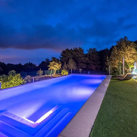 Garchet White Ibiza Villa *