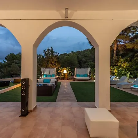 Garchet White Ibiza Villa